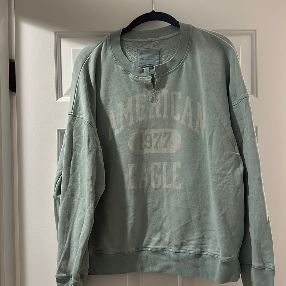 American Eagle sweatshirt size M